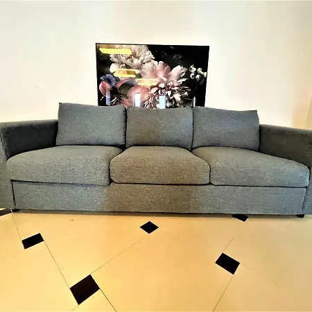 Botabara 312 Beach Front Apartment Daire *