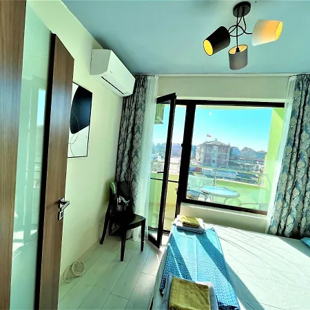 Daire Botabara 312 Beach Front Apartment *