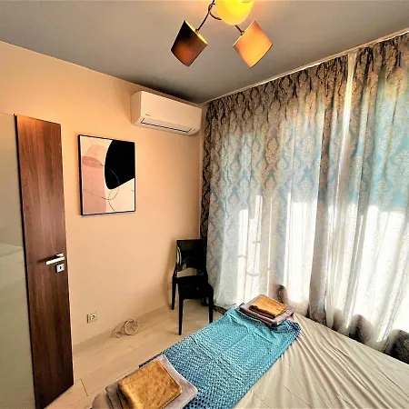 Botabara 312 Beach Front Apartment *