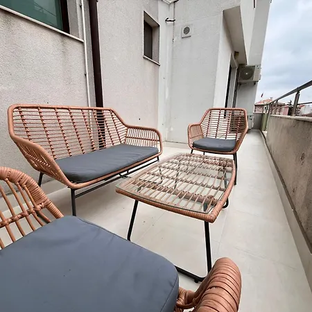 Botabara 312 Beach Front Apartment